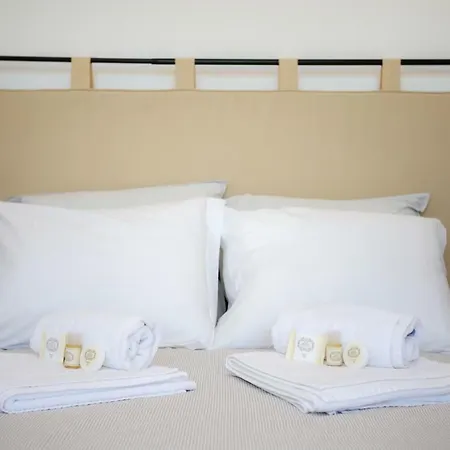 Sea View Apartment *